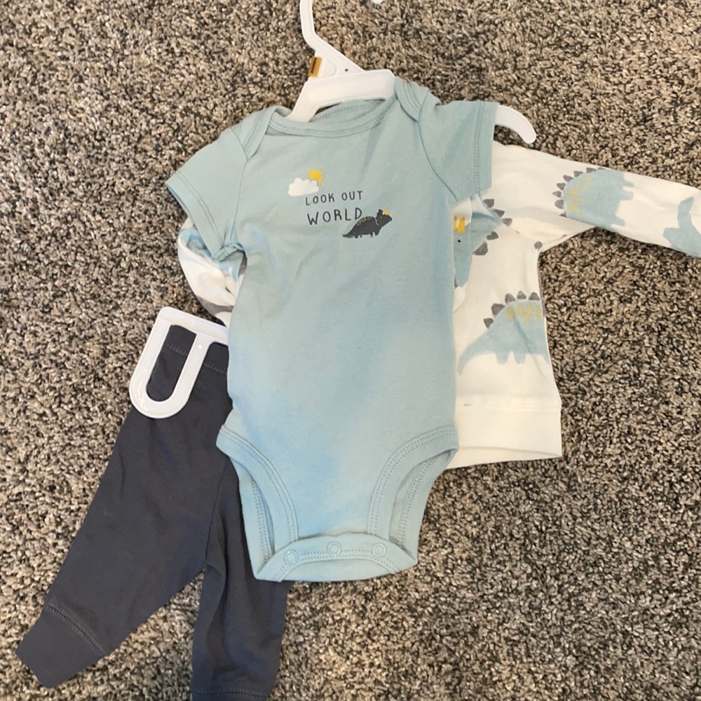 Carter’s 3 piece set